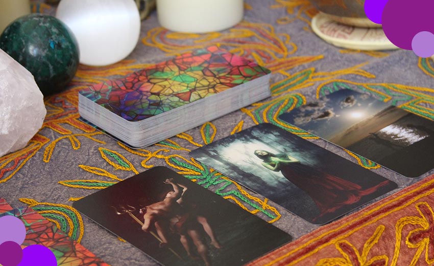 diferencia entre oraculo y tarot